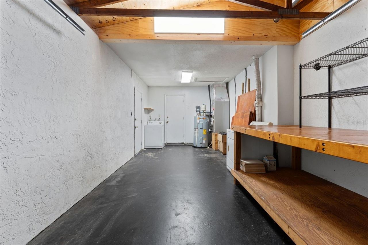 669 52nd Avenue S, Saint Petersburg, FL 33705 Photo