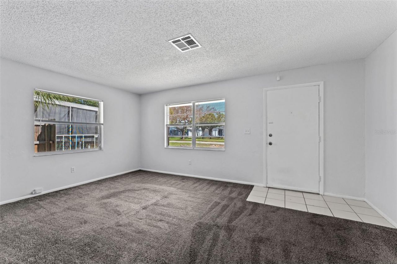 669 52nd Avenue S, Saint Petersburg, FL 33705 Photo