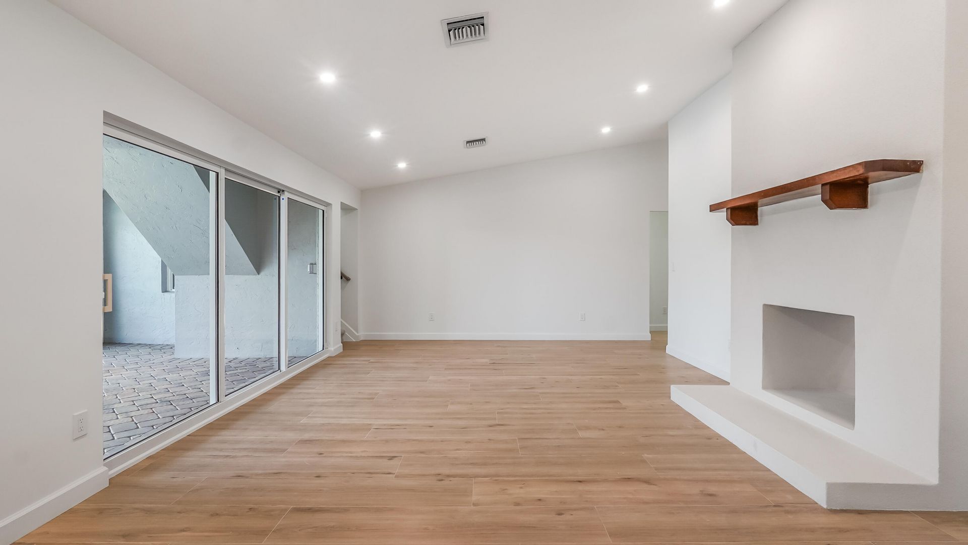 1071 NW 97th Avenue, Plantation, FL 33322 Photo