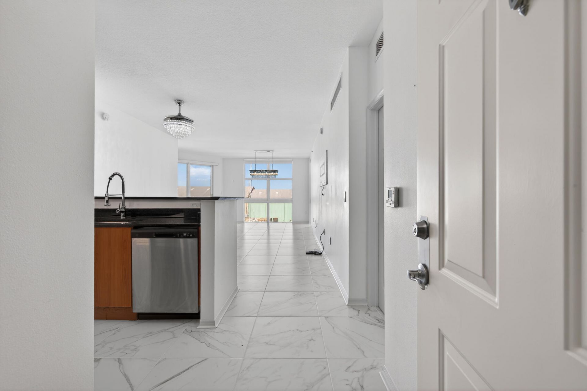 806 E Windward Way, Unit 403, Lantana, FL 33462 Photo