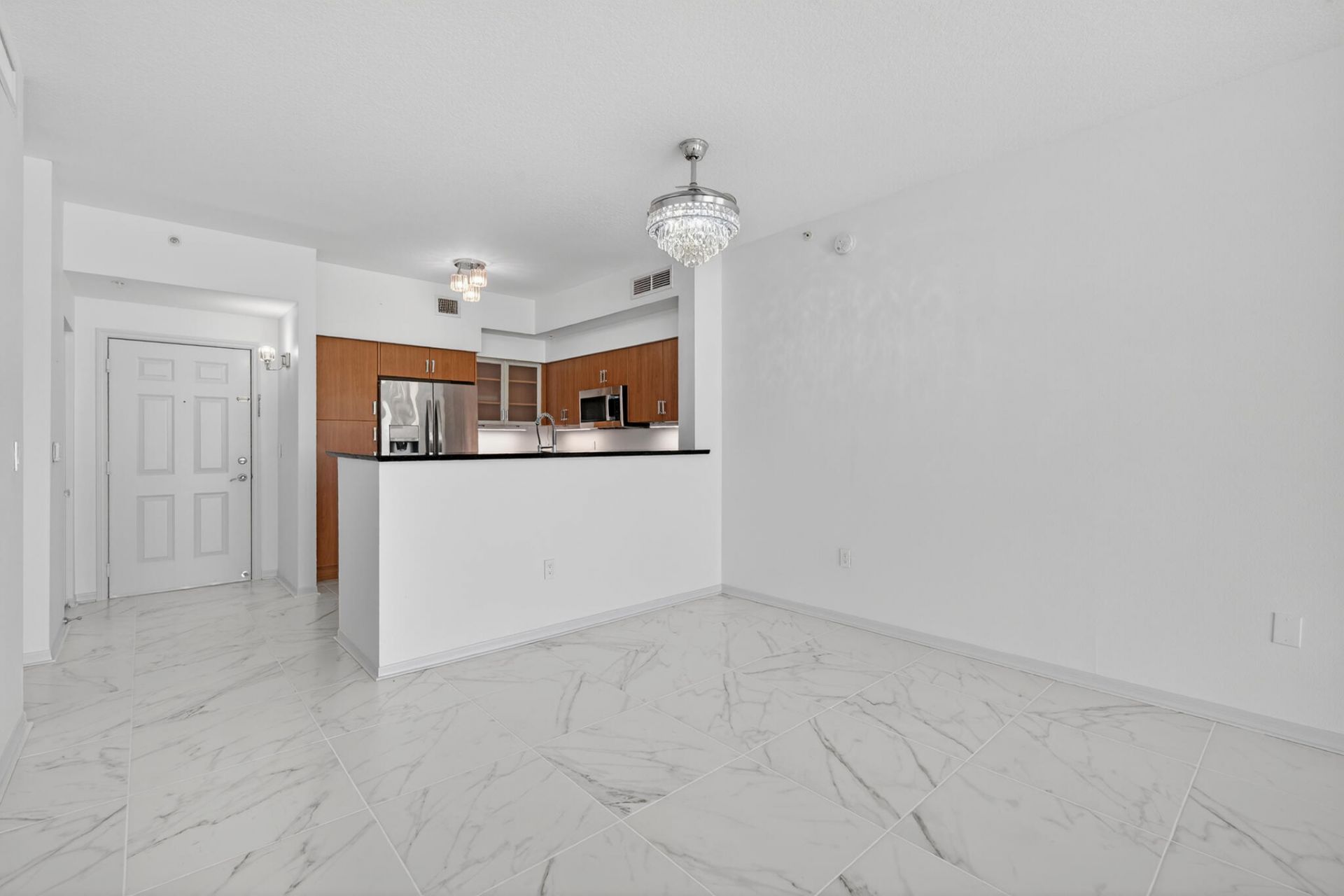 806 E Windward Way, Unit 403, Lantana, FL 33462 Photo
