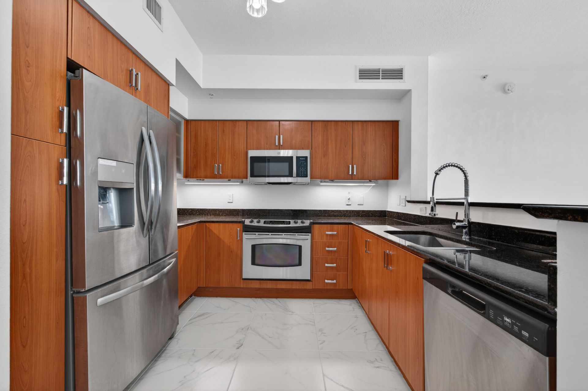 806 E Windward Way, Unit 403, Lantana, FL 33462 Photo