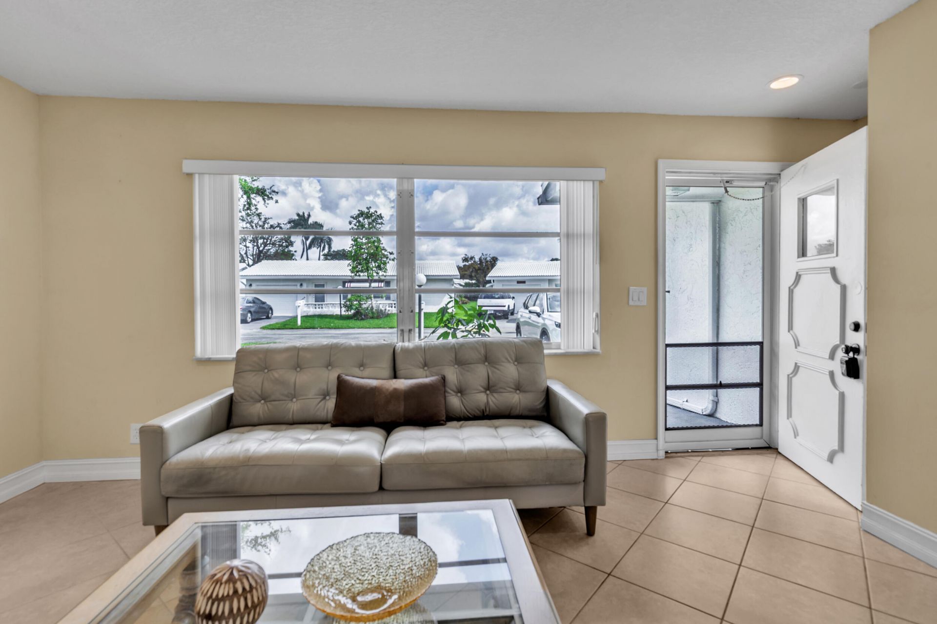 8208 NW 14 Street, Plantation, FL 33322 Photo