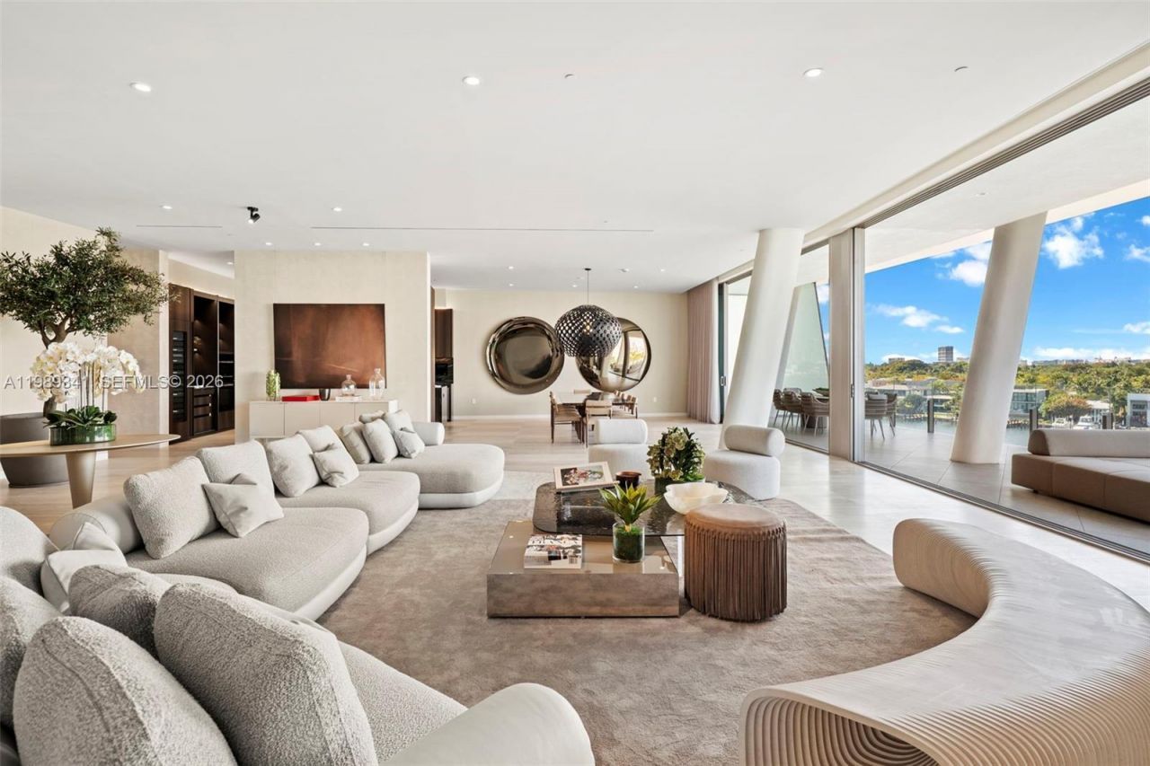 5 Grove Isle Dr , Unit PHS01, Coconut Grove, FL 33131 Photo