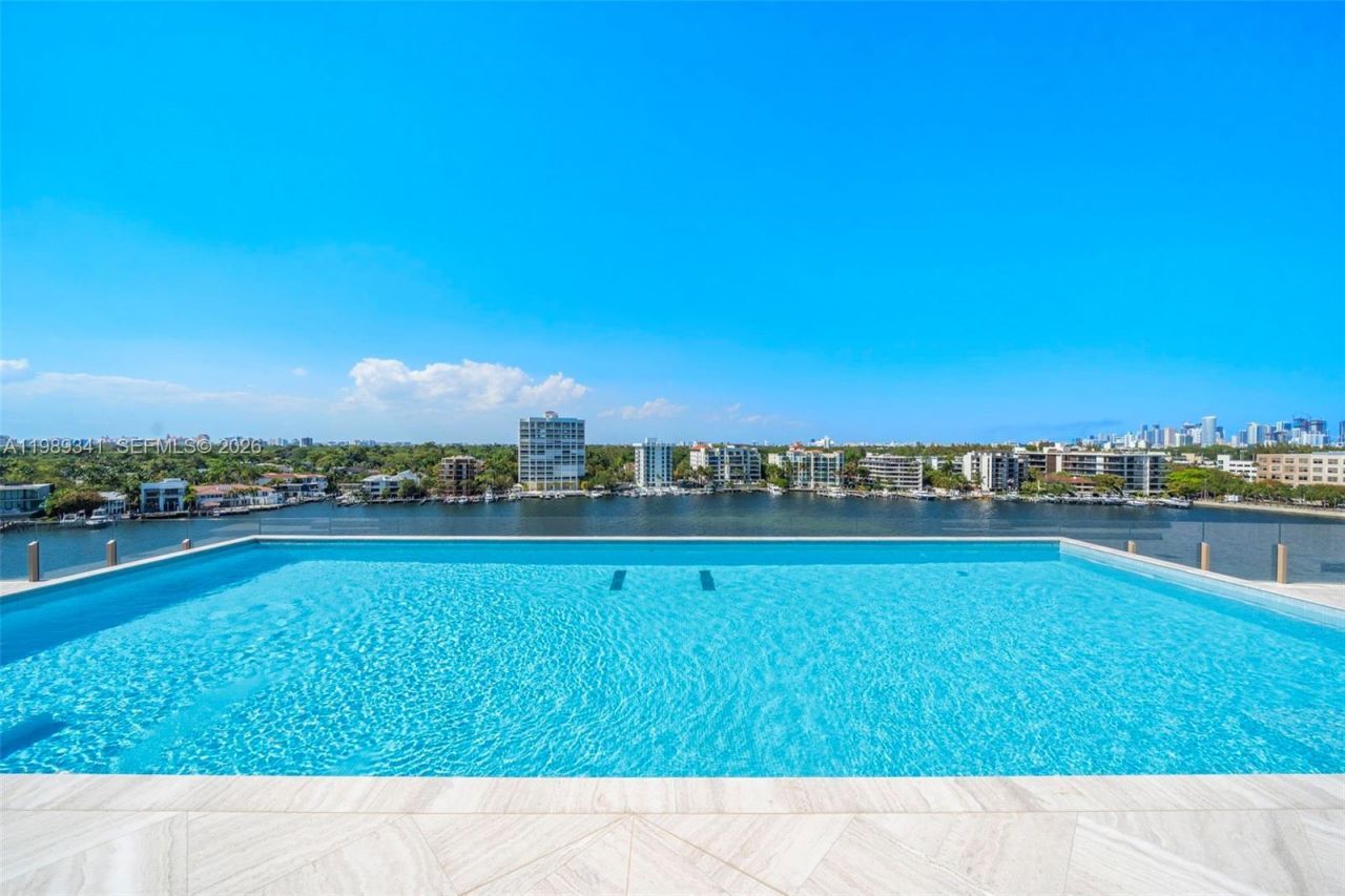 5 Grove Isle Dr , Unit PHS01, Coconut Grove, FL 33131 Photo