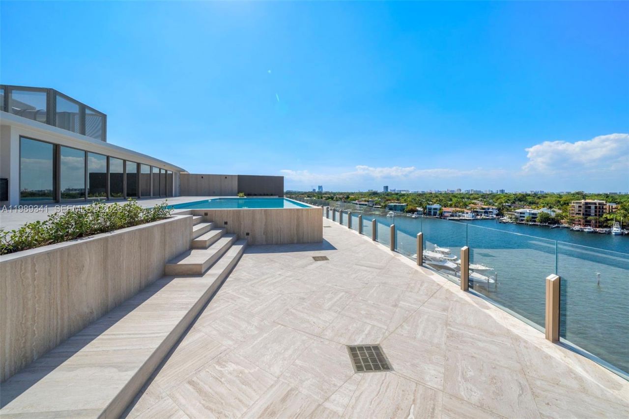 5 Grove Isle Dr, Unit PHS01, Coconut Grove, FL 33131 Photo