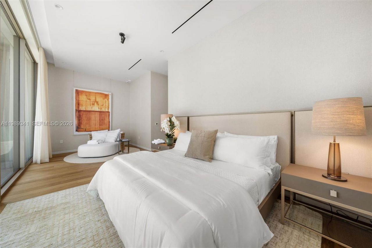 5 Grove Isle Dr , Unit PHS01, Coconut Grove, FL 33131 Photo