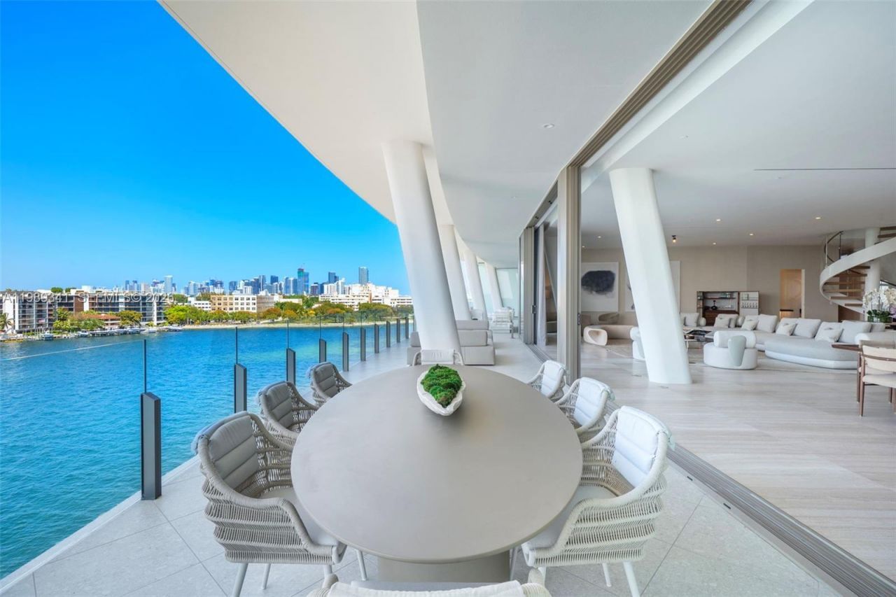 5 Grove Isle Dr, Unit PHS01, Coconut Grove, FL 33131 Photo