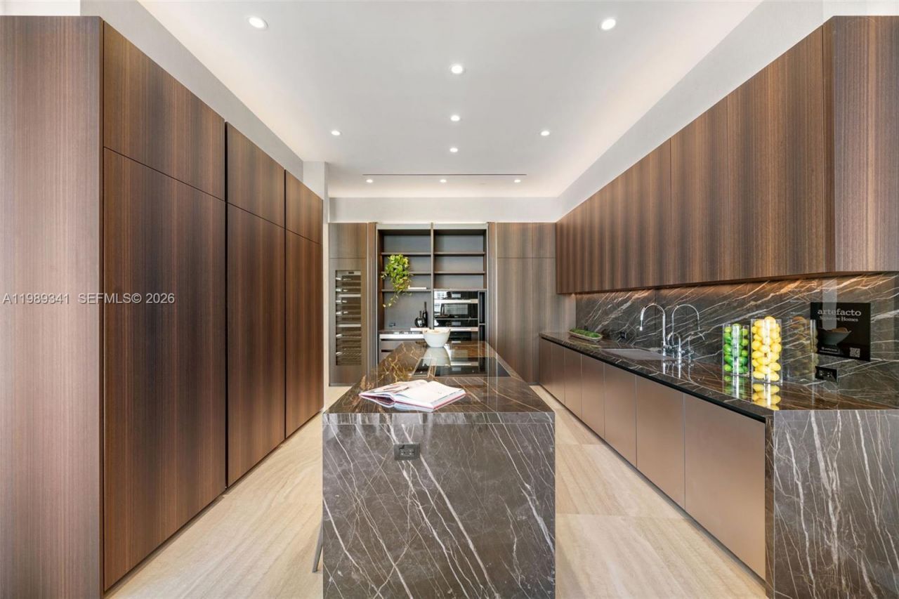 5 Grove Isle Dr , Unit PHS01, Coconut Grove, FL 33131 Photo