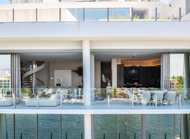 5 Grove Isle Dr , Unit PHS01, Coconut Grove, FL 33131 Photo