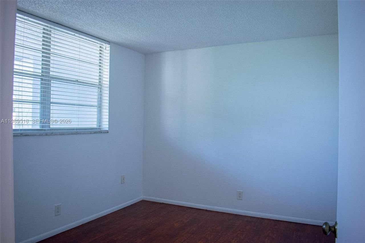 9230 Lagoon Pl , Unit 411, Davie, FL 33324 Photo