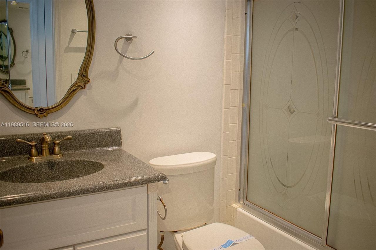 9230 Lagoon Pl , Unit 411, Davie, FL 33324 Photo