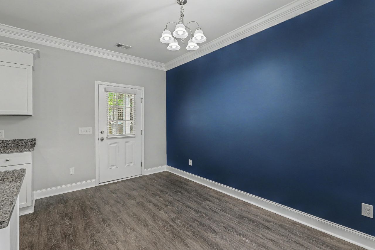 107 Perry Drive Photo 12