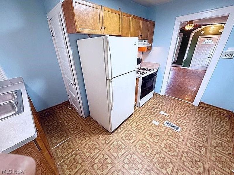 3177 W 120th Street, Cleveland, OH 44111 Photo 12