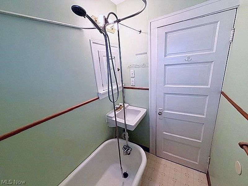 3177 W 120th Street, Cleveland, OH 44111 Photo 9