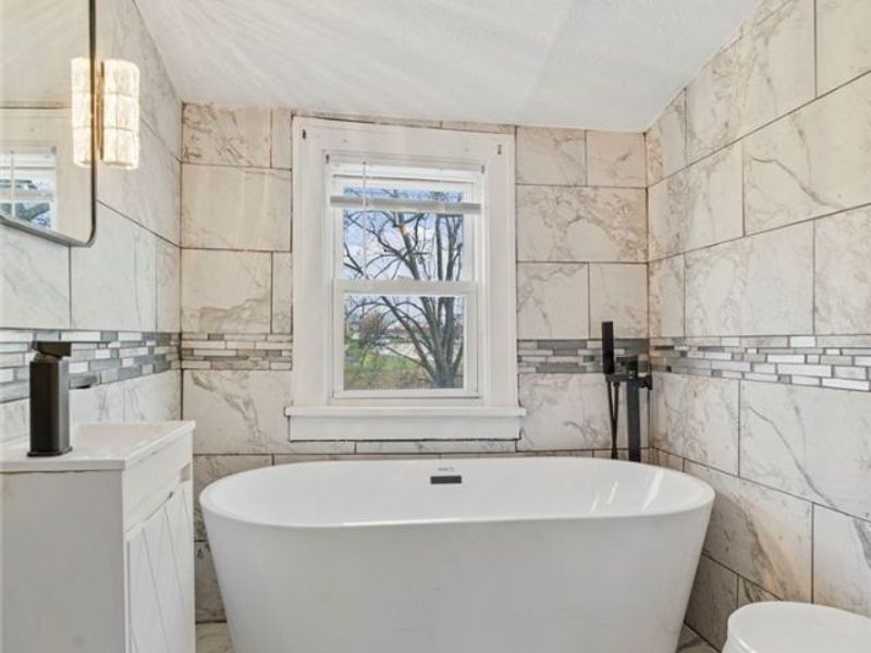 4675 E 178th Street, Cleveland, OH 44128 Photo 11