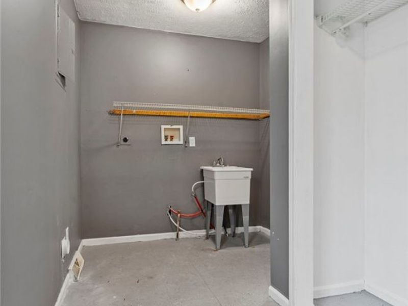 4675 E 178th Street, Cleveland, OH 44128 Photo 20