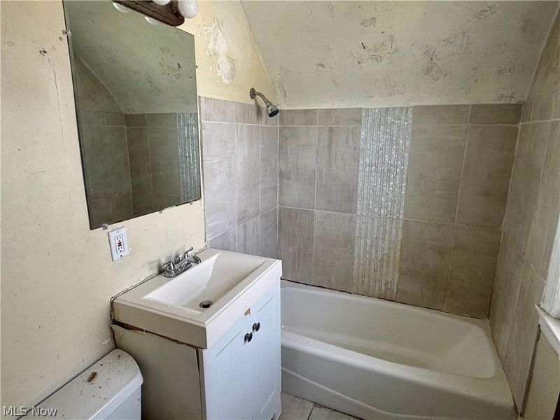 4868 E 88th Street, Garfield Heights, OH 44125 Photo 11