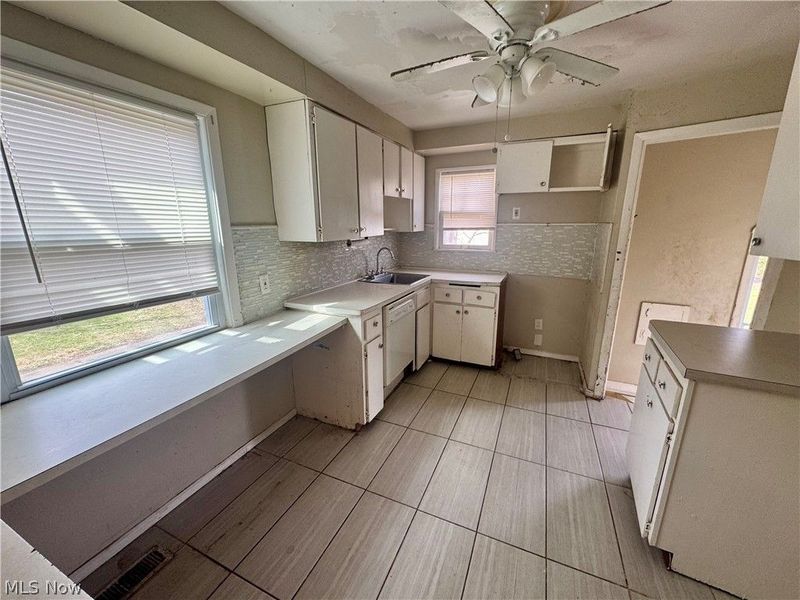 4868 E 88th Street, Garfield Heights, OH 44125 Photo 6