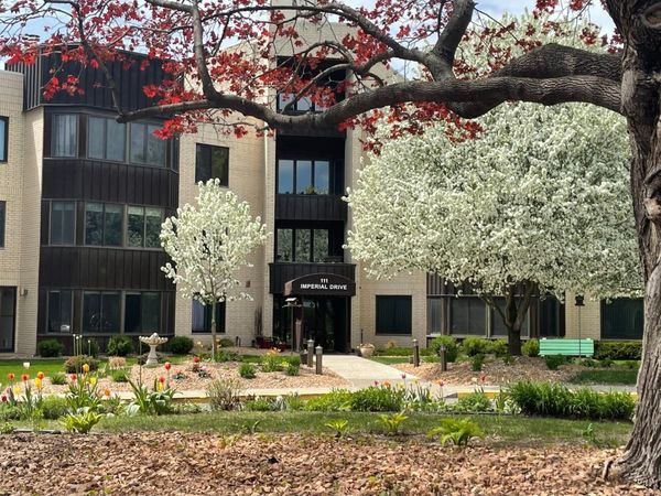 111 Imperial Drive W, Unit 106, West Saint Paul, MN 55118