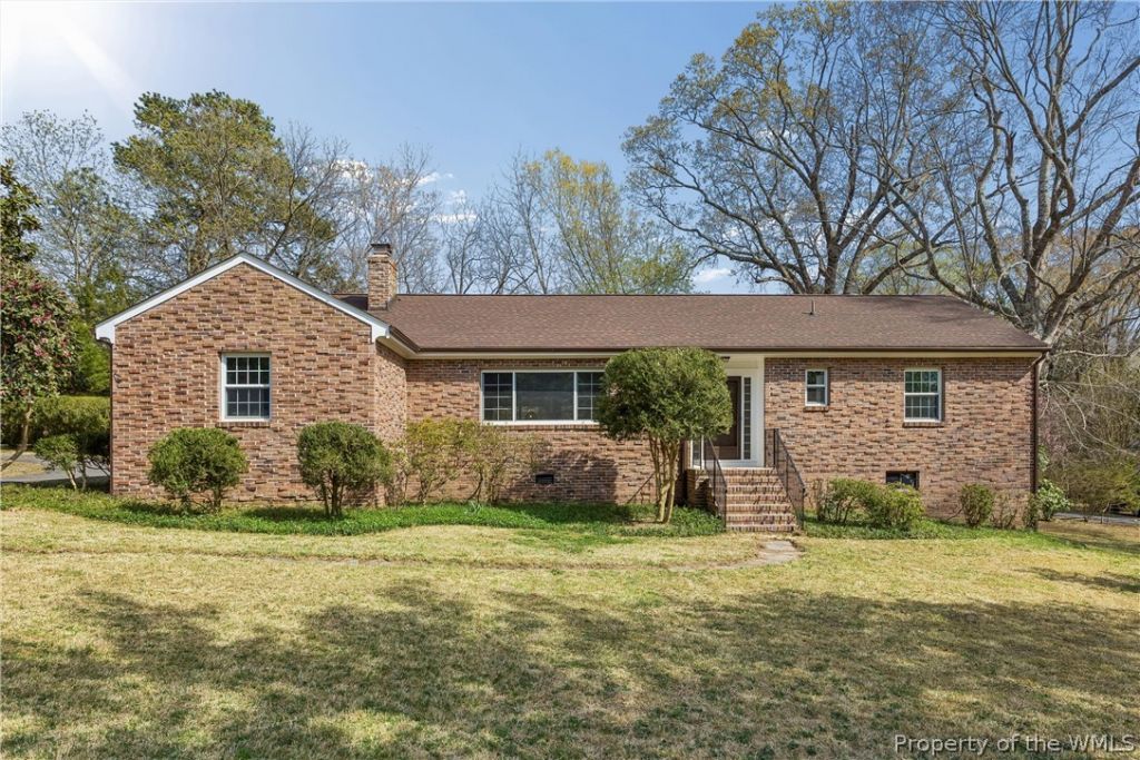 114 The Colony, Williamsburg, VA 23185 Main Photo