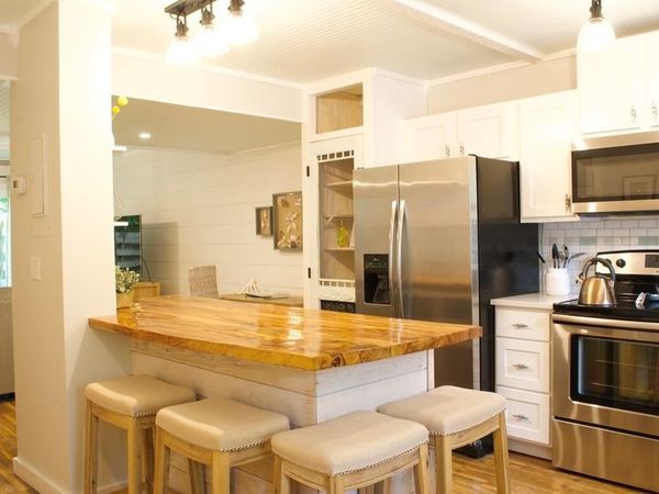 425 Magnolia Ave , Unit J, St Simons Island, GA 31522