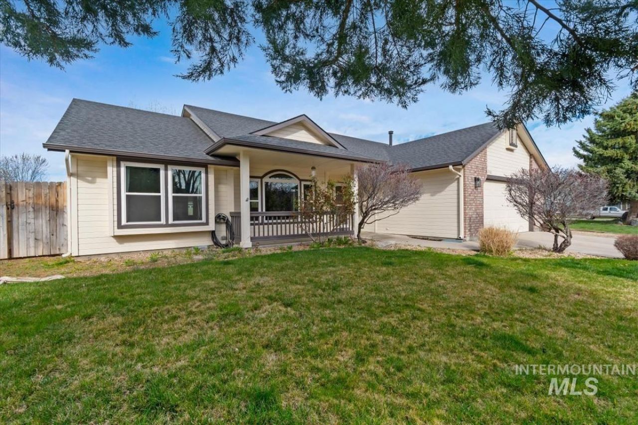 2723 N Wolverine, Meridian, ID 83646 Main Photo