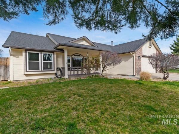 2723 N Wolverine, Meridian, ID 83646