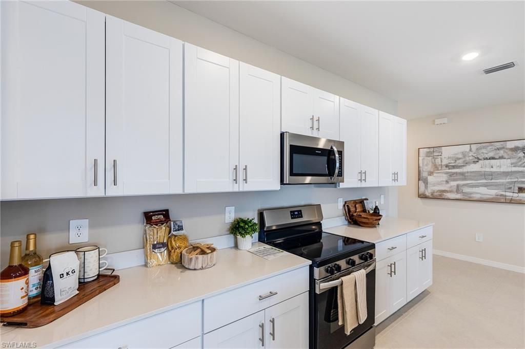 11909 Savanna Lakes Blvd , Lehigh Acres, FL 33936 Photo