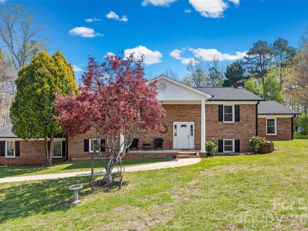 4206 Wimbledon Drive , Dallas, NC 28034
