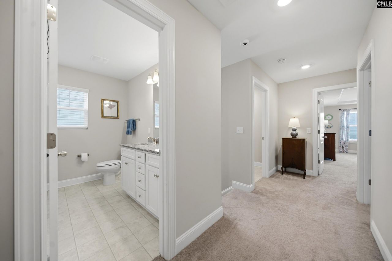 328 Stillington Street Photo 14