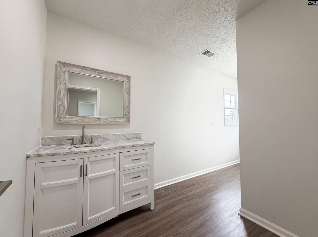 12 Finch Wood Drive Photo 20