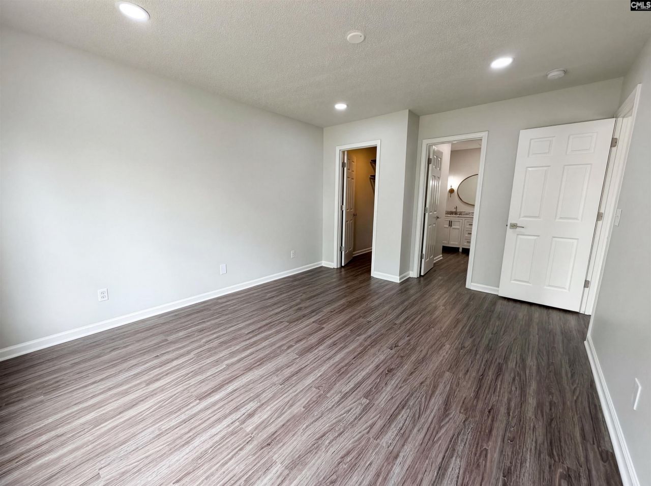 12 Finch Wood Drive Photo 4