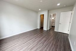 12 Finch Wood Drive photo 4