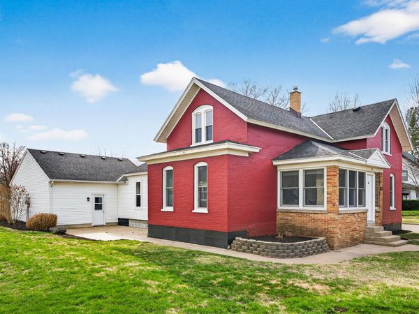 59 S Maple Street, Zeeland, MI 49464