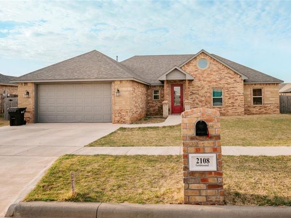 2108 Tumbleweed Lane, Altus, OK 73521