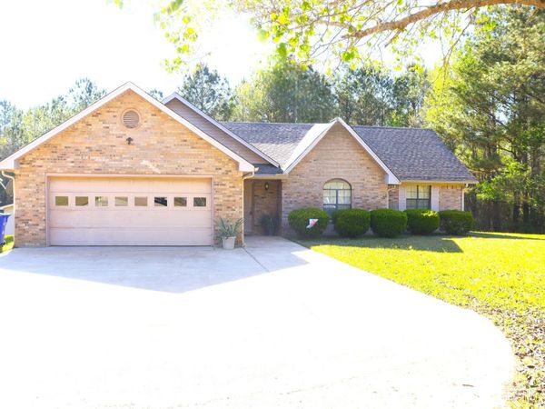 141 Heed Neely Rd., Braxton, MS 39044