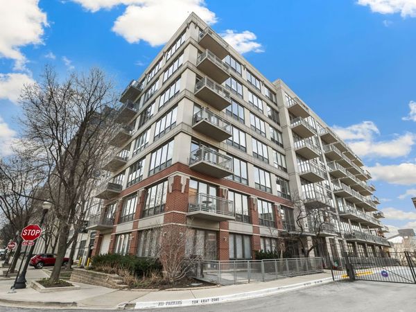1000 N Kingsbury Street , Unit 503, Chicago, IL 60610
