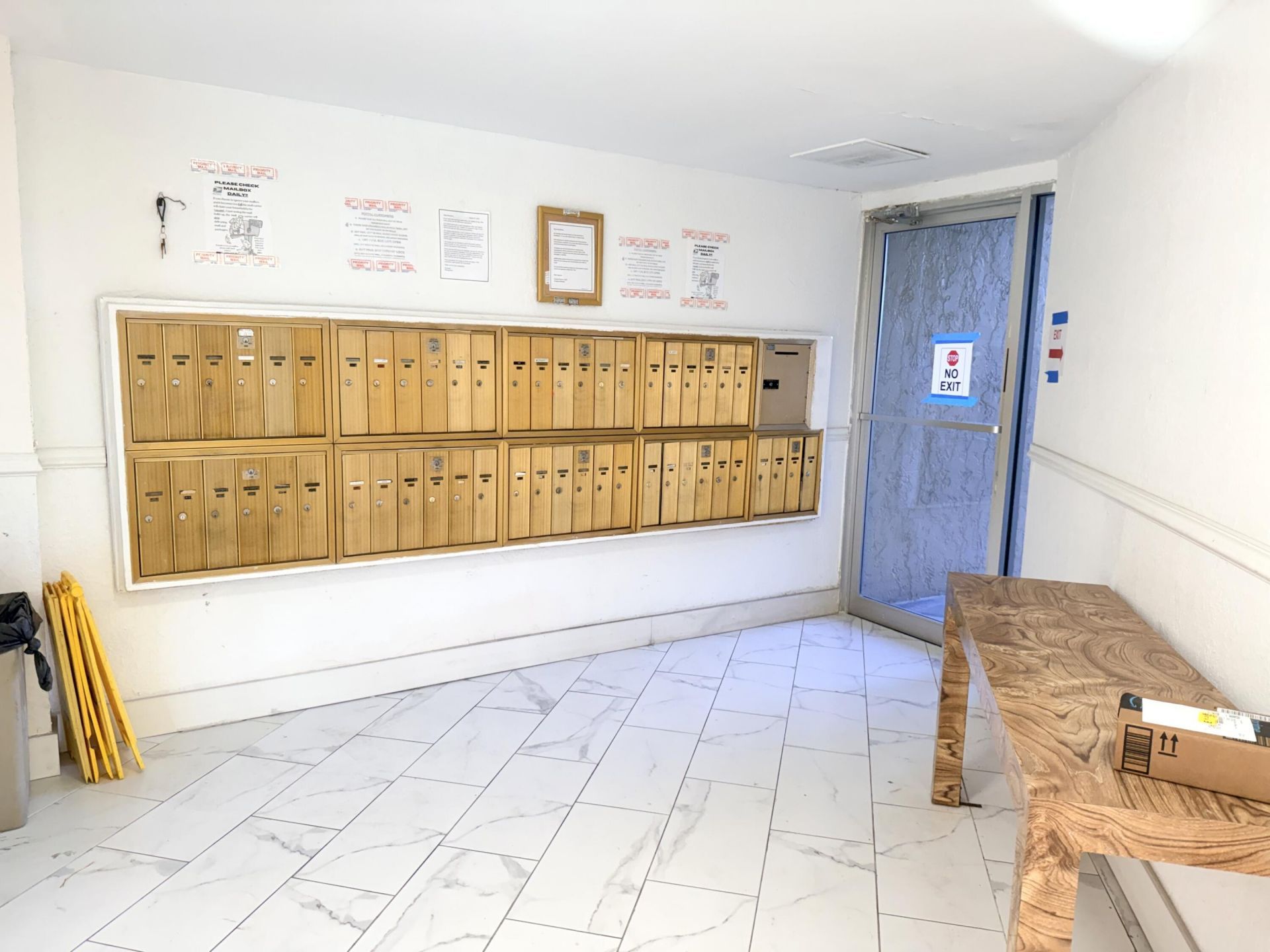 6260 S Falls Cir Drive, Unit 201, Lauderhill, FL 33319 Photo