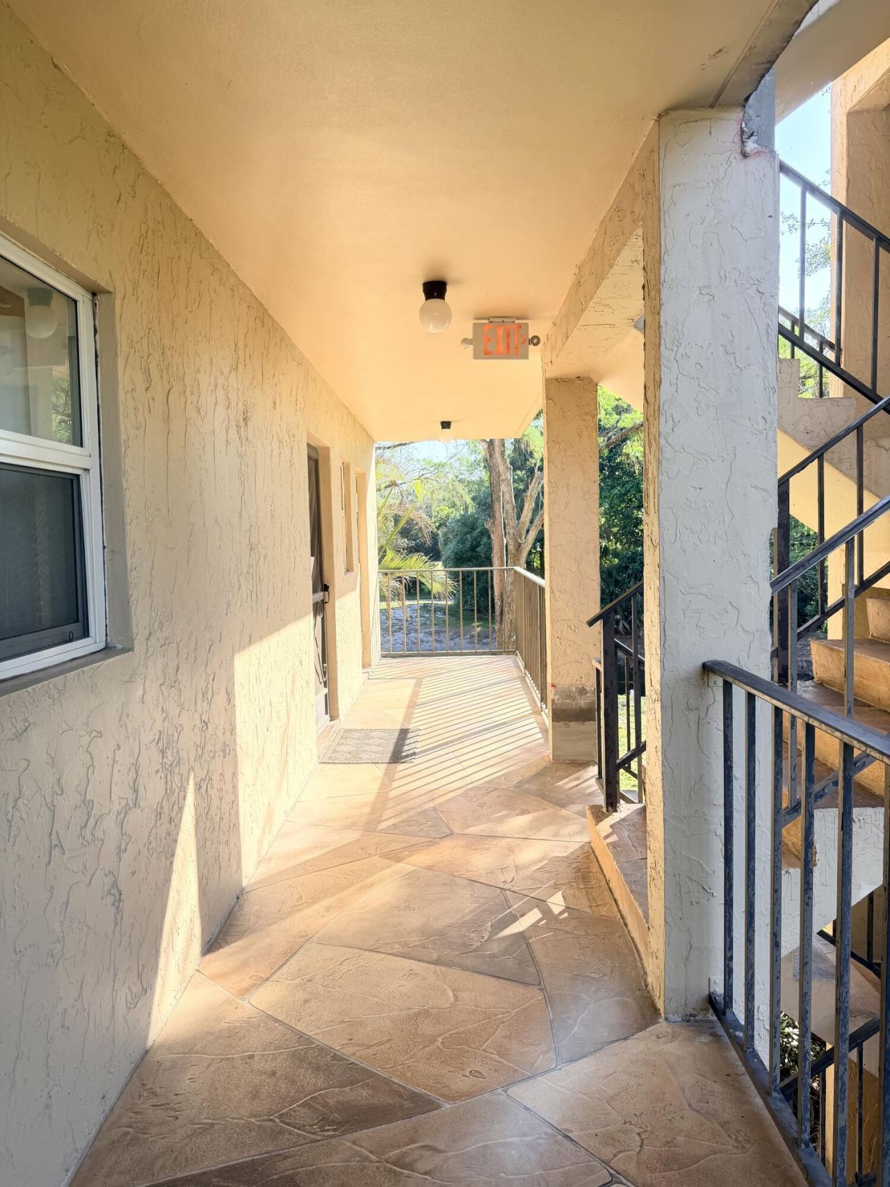 6260 S Falls Cir Drive, Unit 201, Lauderhill, FL 33319 Photo