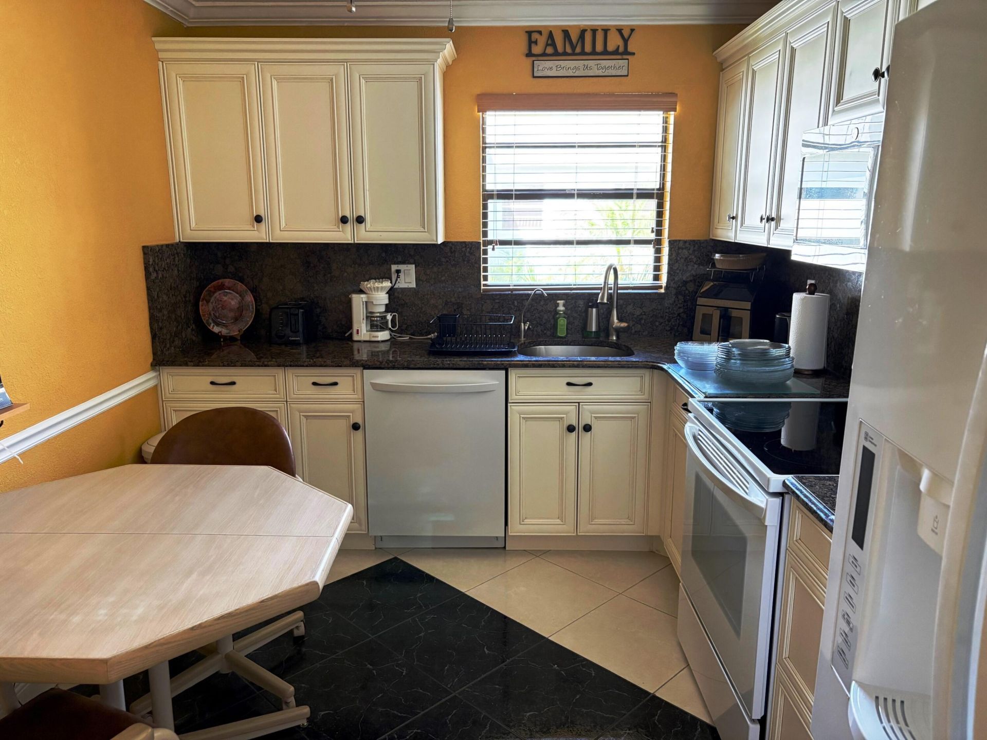 464 Piedmont J, Delray Beach, FL 33484 Photo