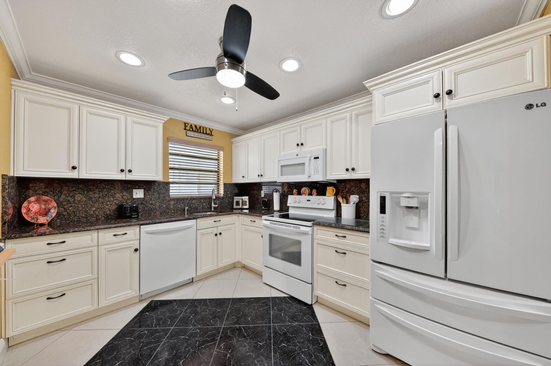 464 Piedmont J, Delray Beach, FL 33484 Photo