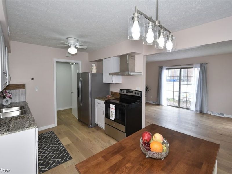 6577 Liberty Bell Drive, Unit C20, Brook Park, OH 44142 Photo 11