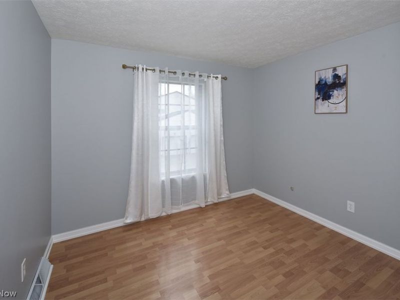 6577 Liberty Bell Drive, Unit C20, Brook Park, OH 44142 Photo 22