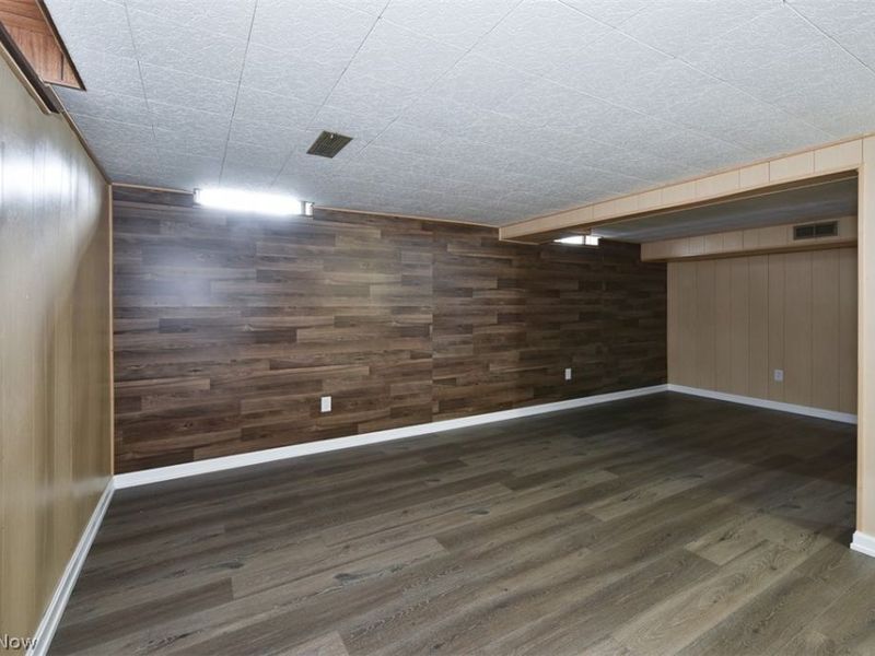 6577 Liberty Bell Drive, Unit C20, Brook Park, OH 44142 Photo 31