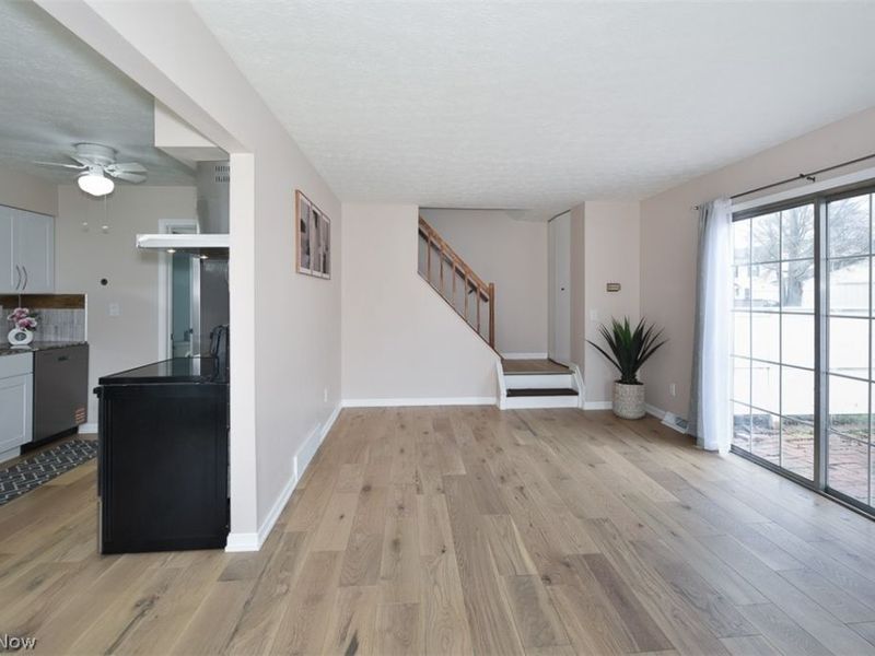 6577 Liberty Bell Drive, Unit C20, Brook Park, OH 44142 Photo 7