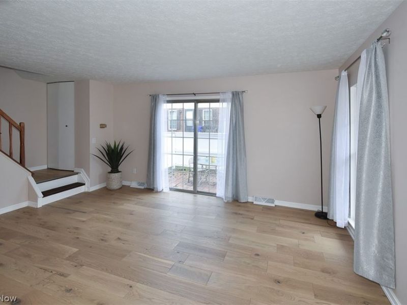 6577 Liberty Bell Drive, Unit C20, Brook Park, OH 44142 Photo 9