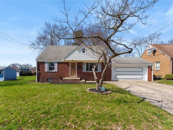 455 Royer Avenue NW, North Canton, OH 44720