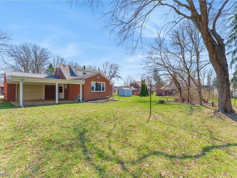 455 Royer Avenue NW, North Canton, OH 44720 Photo 2