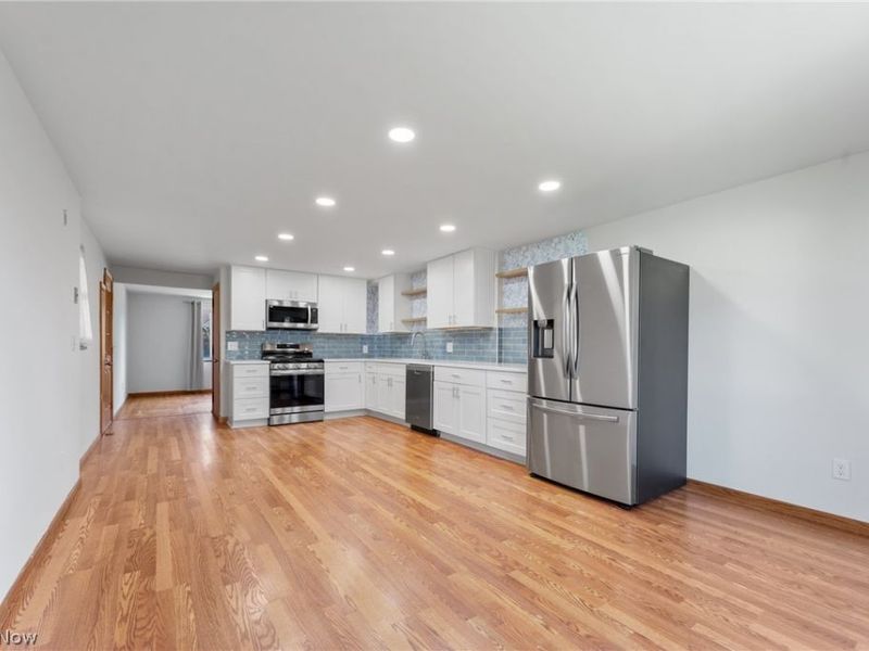 455 Royer Avenue NW, North Canton, OH 44720 Photo 4